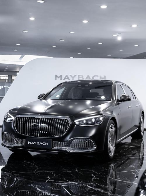 重庆83岚图汽车的售后服务让用户无忧出行，迈巴赫未来的豪华车趋势